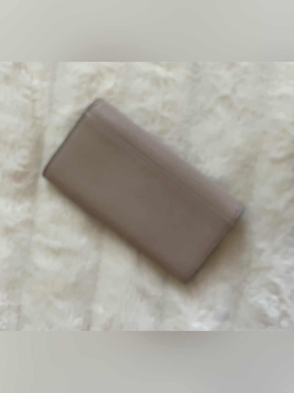 Kate Spade Wallet. - Picture 2 of 10